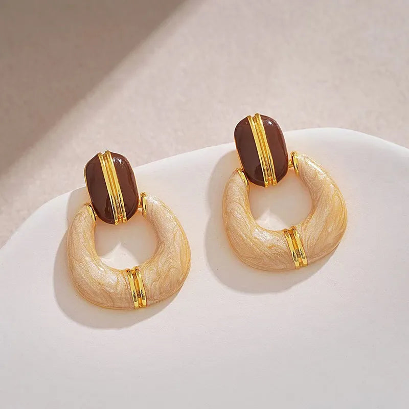 Vintage Style Geometic Resin Earring