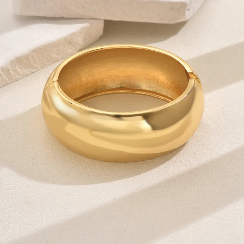 Elegant Exaggerated Oversized Leopard Alloy Bangles