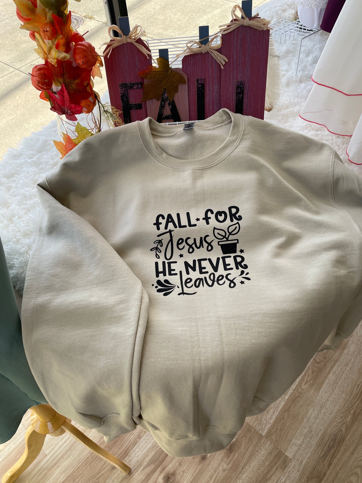 Graphic Sweatershirts