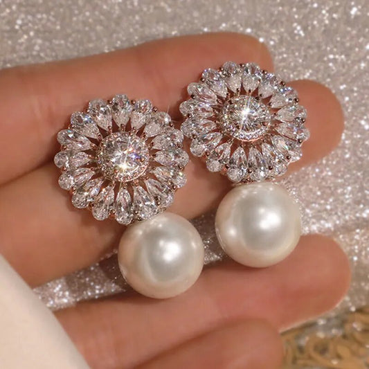 Pearl Flower Zircon Earring